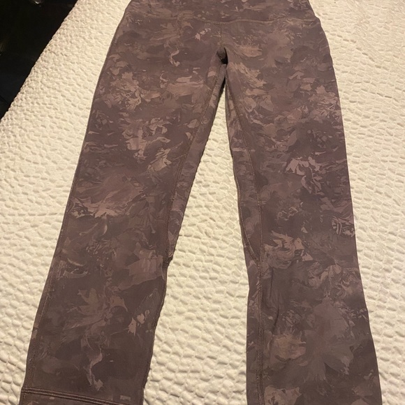 Lululemon align crops - Picture 1 of 5